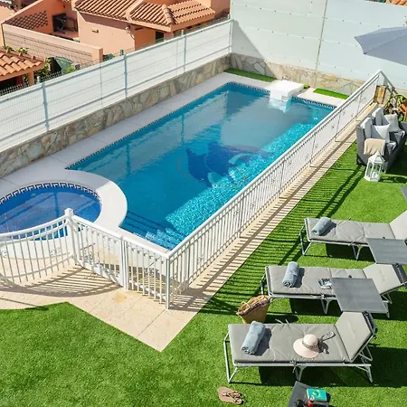 Вилла Dalara Maspalomas, Private Pool And Jacuzzi *