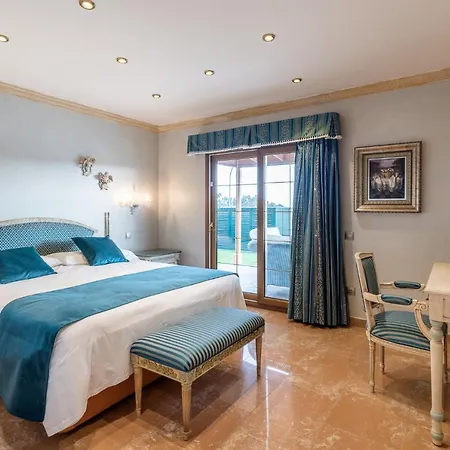 Вилла Dalara Maspalomas, Private Pool And Jacuzzi *